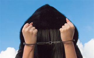 Девушки бывают разные: за какие нарушения представительниц слабого пола наказывают в Казахстане