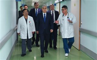 Глава государства посетил кардиохирургический центр в Нур-Султане