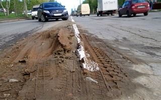 Водитель разбросал грязь по Алматы и был наказан
