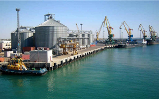 В морских портах Актау закрыли вход для судов Азербайджана и Ирана