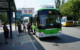 Водители автобусов отказались выходить на линию из-за забастовки в Павлодаре