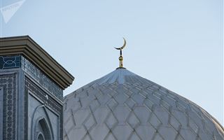 Верховный муфтий Казахстана порекомендовал мусульманам приходить в мечеть в масках 