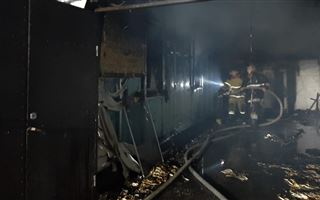 В Алматы из-за пожара в доме погибли мужчина и женщина