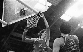 “Двое держали, а третий бил”: подробности самой массовой драки в истории советского баскетбола