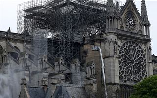 В Париже возобновили восстановление Нотр-Дама