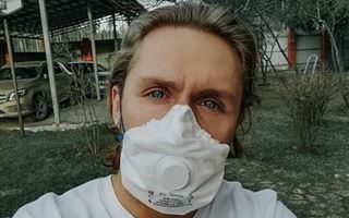 Российский певец Влад Соколовский заразился коронавирусом