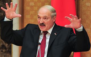 "Любой кто посягнет на нашу землю понимает что ракета залетит в форточку": Лукашенко назначает новый состав правительства 