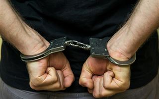 В Актобе осудили мужчину за изнасилование собственной родственницы с ДЦП