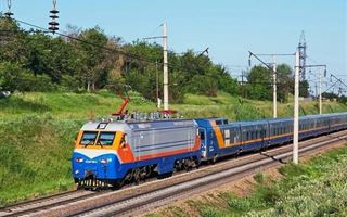 Курсирование трех пассажирских поездов отменили в РК