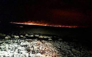 В ВКО сразу в трех районах горела степь