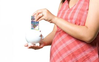 Получат ли беременные все пособия, если в период пандемии за них не платятся налоги