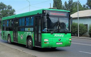 В Алматы с сегодняшнего дня на пяти маршрутах вернули 100-процентный выход автобусов