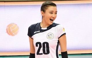 «Казахских девушек иностранцам не отдаём!» - фанаты заступились за волейболистку Сабину Алтынбекову