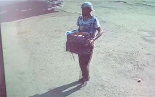 Мужчина тайно похитил лотки с фруктами в Усть-Каменогорске 