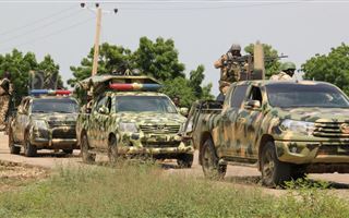 В Нигерии боевики захватили сотни заложников
