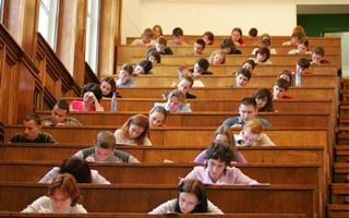 Учебный год в российских вузах начнется в очном формате