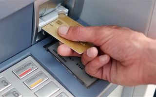 В Кентау у мужчины с банковской карты пропали 42 500 тенге