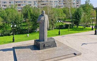 В Казахстане впервые установят памятник Абаю с сыновьями