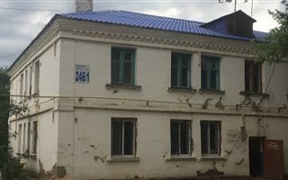 В Алматинской области покрасили аварийные дома вместо сноса
