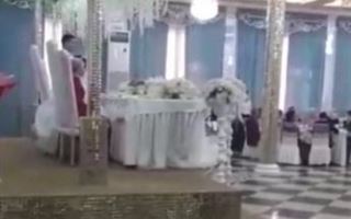 Стычка охранника и полицейских произошла из-за свадьбы в Актобе