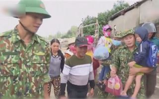 Во Вьетнаме из-за тайфуна эвакуируют более миллиона человек
