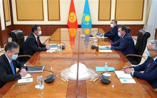 Аскар Мамин провел встречу с главой кыргызстанского МИДа