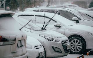 За ночь в Алматы двое человек умерли из-за первого снега