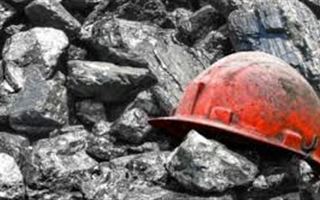 В Караганде на шахте "Казахстанская" на проходчика обрушился кусок горной массы