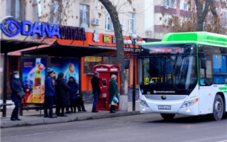 "Сегодня многие потерялись, куда и как им ехать" - жители Шымкента возмутились смене автобусных маршрутов