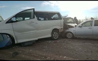 Смертельное ДТП с участием пяти автомашин произошло в Костанайской области