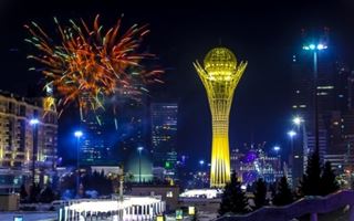 Артисты легендарного театра поздравили Президента Казахстана Касым-Жомарта Токаева с Новым годом