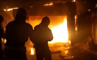Автомашина BMW и гараж сгорели в Актобе