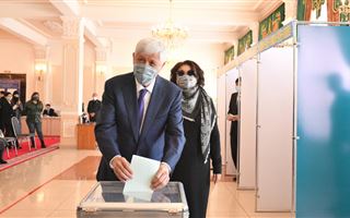 Аким Алматинской области отдал свой голос на выборах