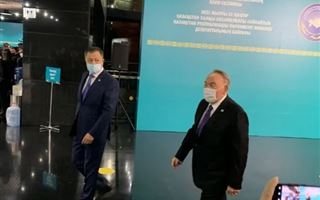 Нурсултан Назарбаев проголосовал на выборах депутатов в мажилис от АНК