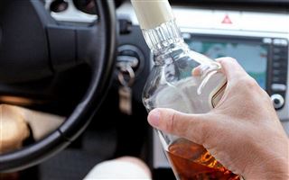 Актюбинские полицейские задержали пьяного водителя без прав