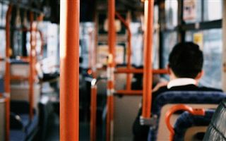 В Атырау введены новые правила перевозки пассажиров в общественном транспорте