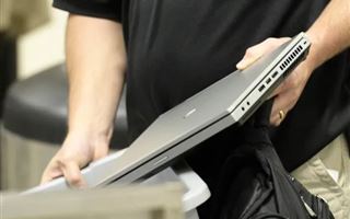 В столице стажер украл ноутбуки на новом месте работы