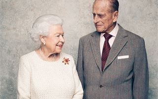 У мужа британской королевы обнаружили коронавирус