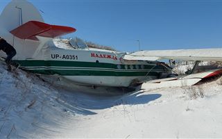 В Алматинской области самолет АН-2 совершил экстренную посадку