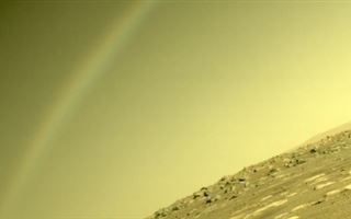 Учёные объяснили радугу на Марсе