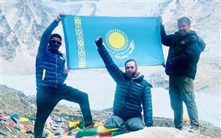 "Даже не думала сдаваться" - казахстанка без ног, поднявшаяся на Эверест, рассказала свою историю