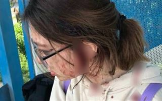 В Алматинской области на остановке две женщины избили несовершеннолетнюю девушку