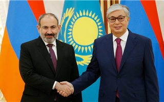 Касым-Жомарт Токаев поговорил по телефону с премьер-министром Армении
