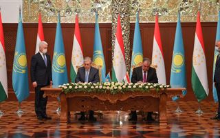 Президенты Казахстана и Таджикистана сделали совместное заявление
