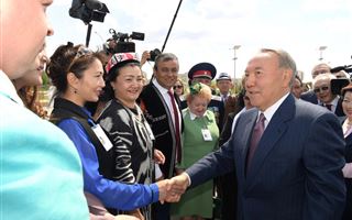 «Диалог — это путь в будущее»: СМИ России о том, что Нурсултан Назарбаев привнес в мировую политику