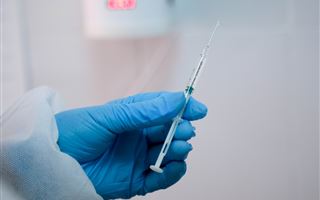 Вакцины от коронавируса Hayat-Vax и CoronaVac закончились в Алматы
