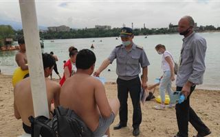 В Алматы на озере Сайран спасли тонувшего подростка