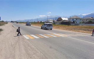 В Алматинской области обновили 5,6 тысяч дорожных знаков