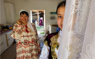 Казашки из деревни возле Шымкента покорили сердца подписчиков международного издания