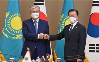 Касым-Жомарт Токаев провел переговоры с Президентом Республики Корея Мун Чжэ Ином